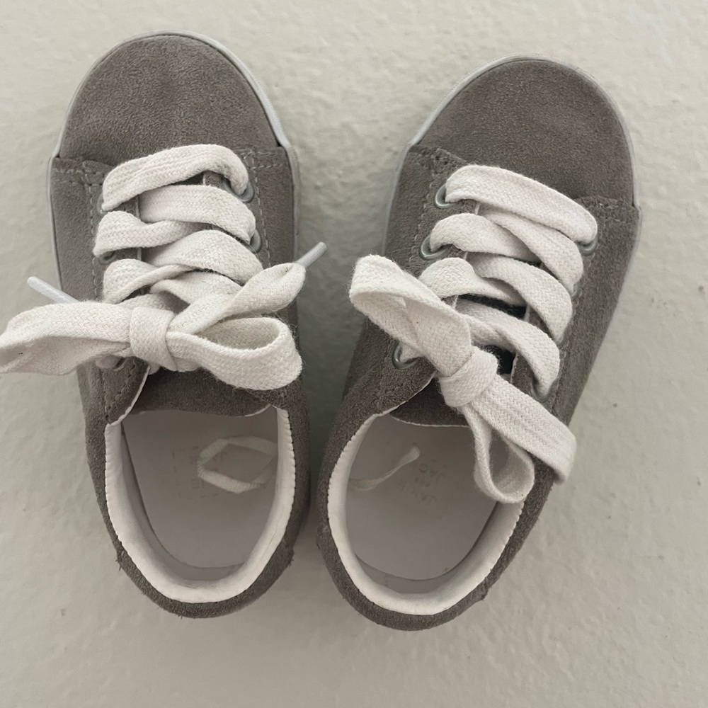 Janie & Jack size 6 toddler shoes